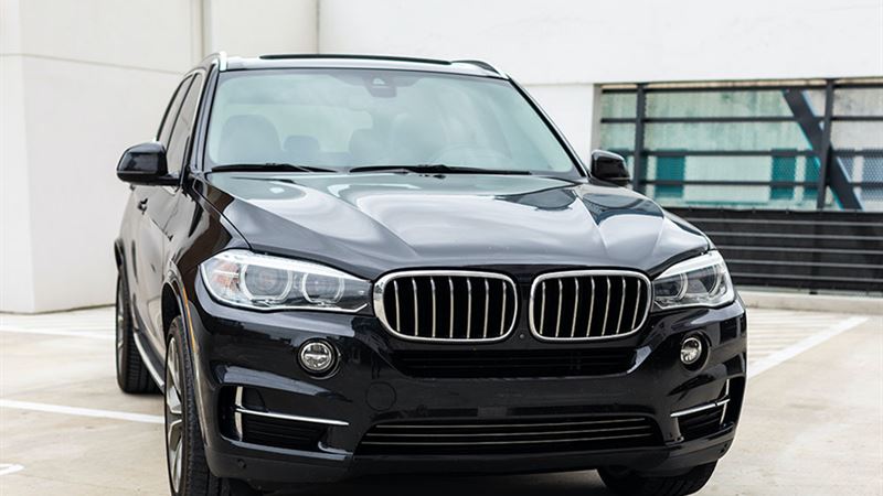 Comprehensive Overview of the BMW X5 M: Power, Luxury, and Advanced Features