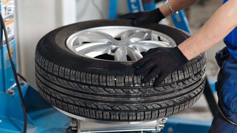 Comprehensive Guide to Choosing the Perfect Car and Truck Tires: Essential Tips and Insights