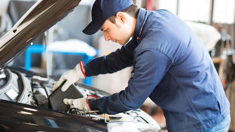 Essential Tips to Avoid Common Mistakes When Changing Your Engine Oil