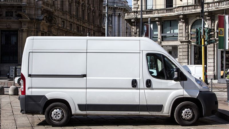 Comprehensive Overview of the Ford Transit Crew Van: Features, Performance, and Customization Options