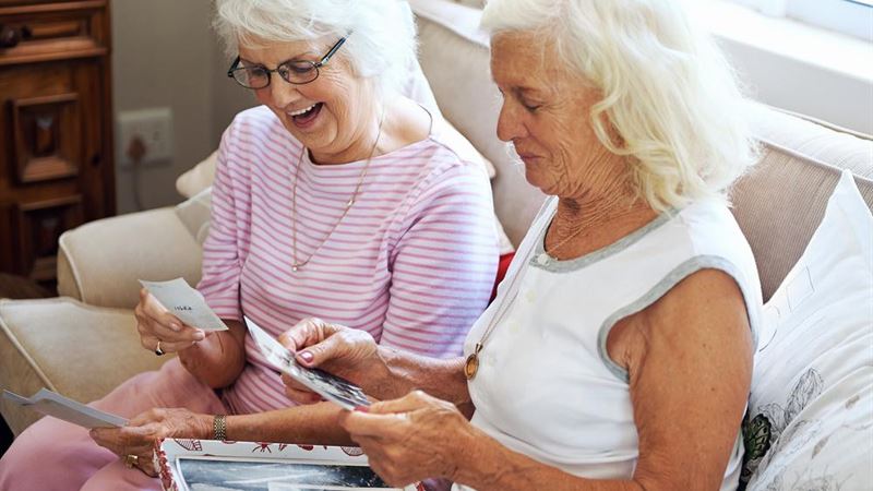 Key Factors Influencing Women's Fashion Choices for Women Over 60 in Retail Industry