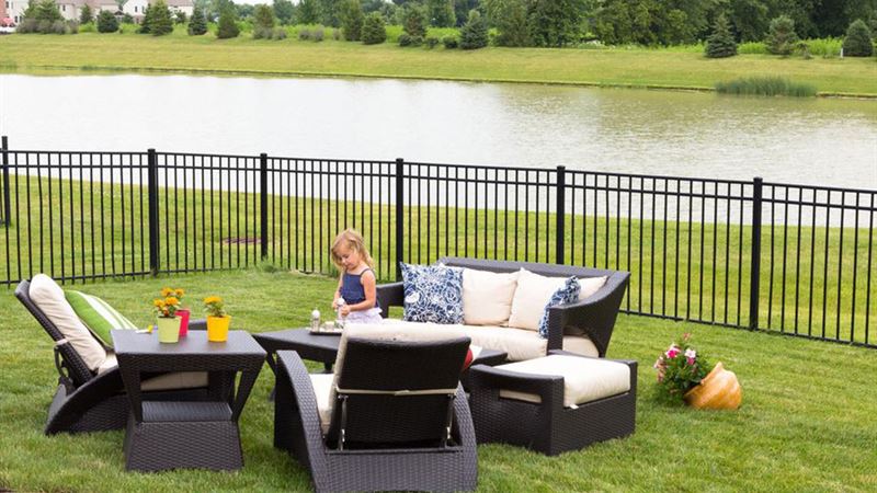 Creative Ideas for Enhancing Your Outdoor Area with Stylish Cushions