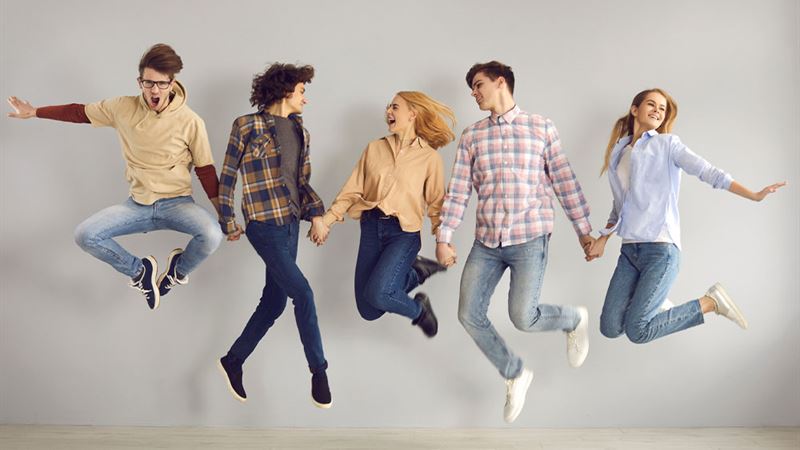 Ultimate Guide to Effortless Casual Fashion for Men and Women