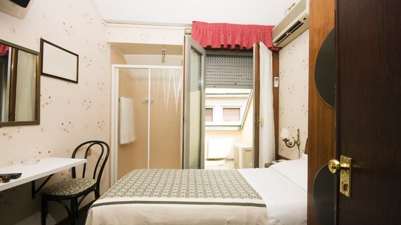 Innovative Storage Solutions for Compact Living Spaces