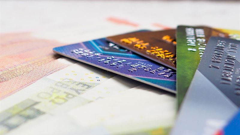 Comprehensive Guide to Secured Credit Cards: Key Factors Before You Apply