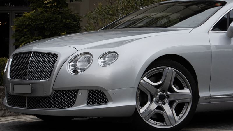 Luxury Redefined: An In-Depth Look at the Bentley Continental Flying Spur