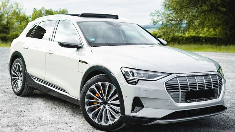 Explore the Premium Features and Innovation of the Audi e-tron Electric SUV