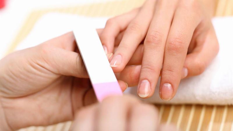 Comprehensive Guide to Toenail Fungus: Symptoms, Causes, Effective Home Treatments, and Precautionary Tips