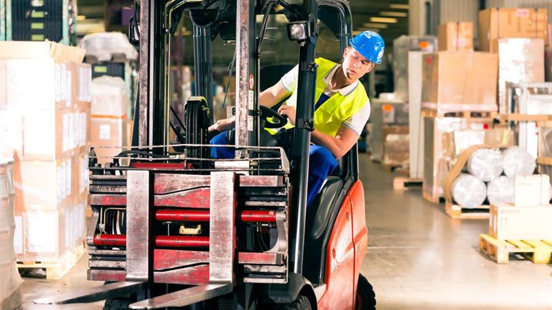 Essential Guide to Renting a Forklift: What You Need to Know