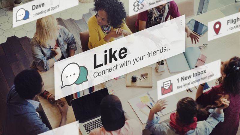 Harnessing Social Media to Elevate Leadership Dynamics in Corporate Environments