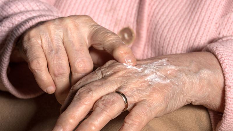 Comprehensive Guide to Preventing and Treating Crepey Skin for Youthful, Firm Skin