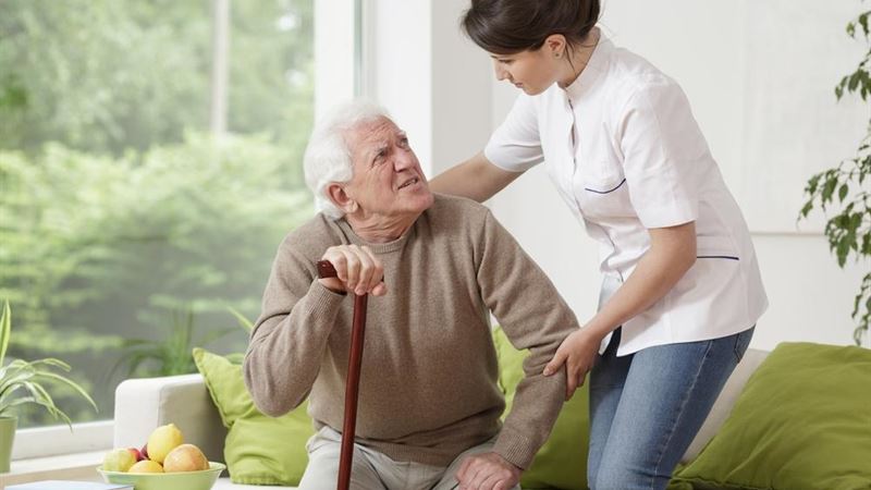 Comprehensive Guide to Becoming a Skilled Senior Home Caregiver