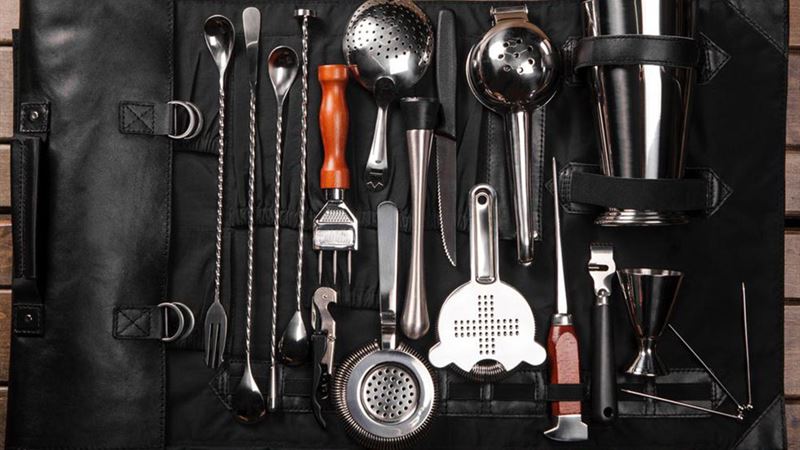 Essential Outdoor Kitchen Tools and Accessories for the Perfect Outdoor Cooking Experience