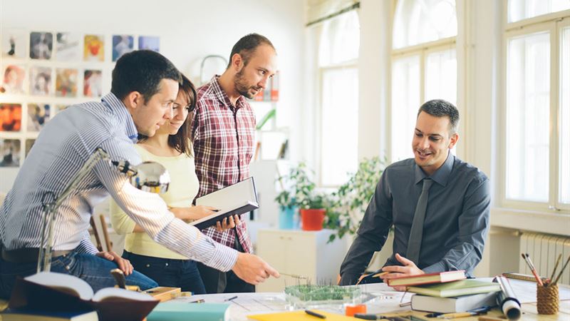 Comprehensive Guide to Business Intelligence and Its Distinction from Business Analytics