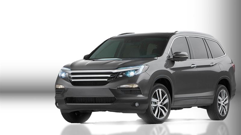 Comprehensive Overview of the Chrysler Voyager's Outstanding Features and High Performance