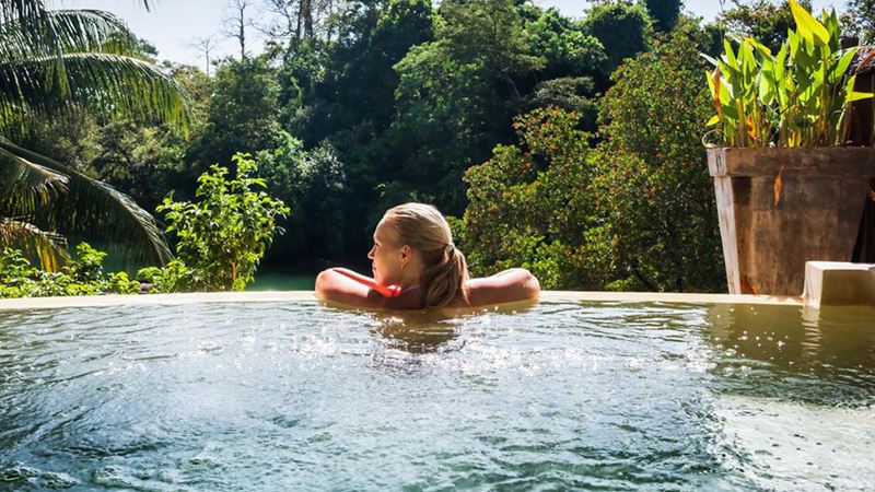 Discover the Benefits of Above-Ground Pools for Everyone's Enjoyment