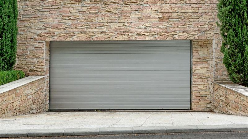 Top Destinations to Find Personalized Garage Doors for Your Home