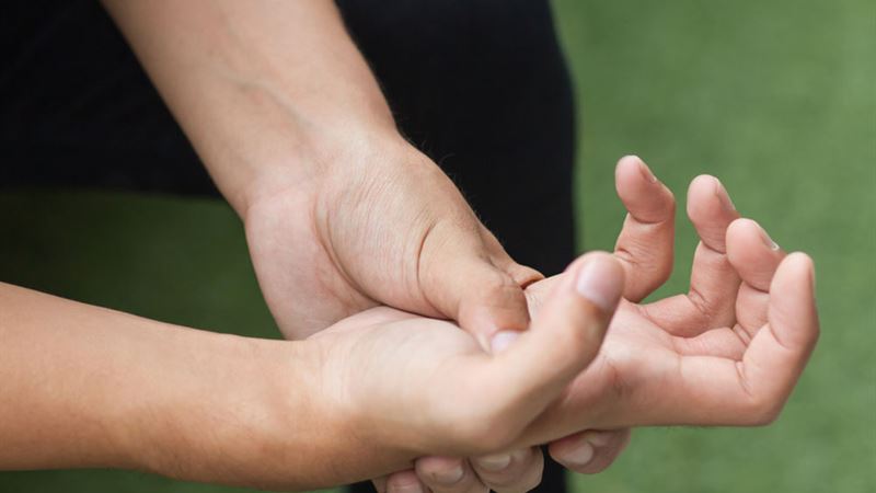 Comprehensive Guide to Recognizing and Managing Psoriatic Arthritis Symptoms and Treatments