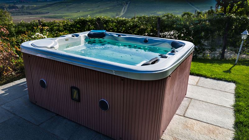 Comprehensive Guide to Selecting the Perfect Indoor or Outdoor Spa Hot Tub
