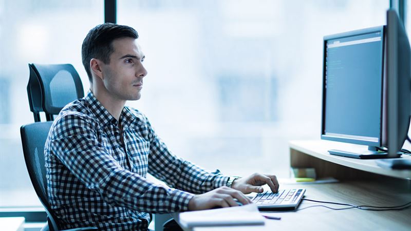 Comprehensive Guide to Help Desk Software: Advantages and Key Selection Tips