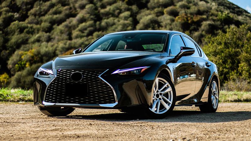 Comprehensive Overview of the Lexus LC 500h Luxury Performance Coupe