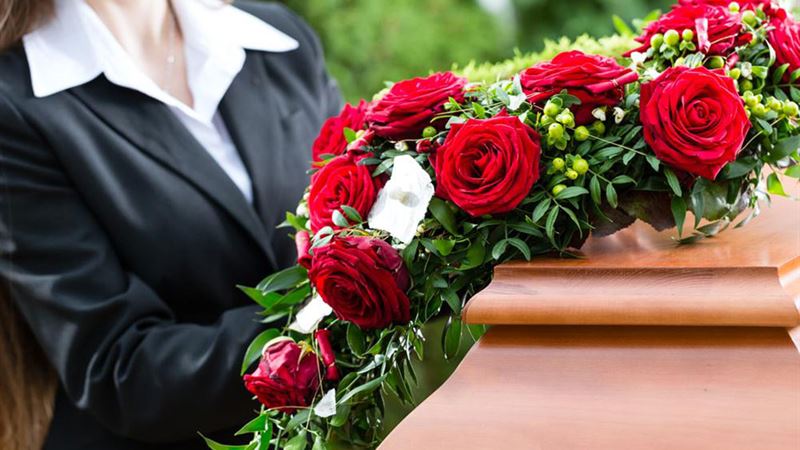 Benefits of Cremation over Conventional Burial Practices