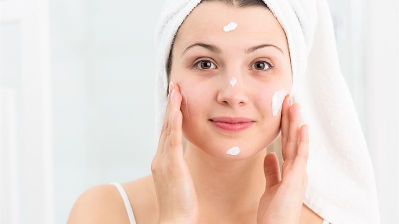 Understanding the Science Behind Effective Skin Firming Creams