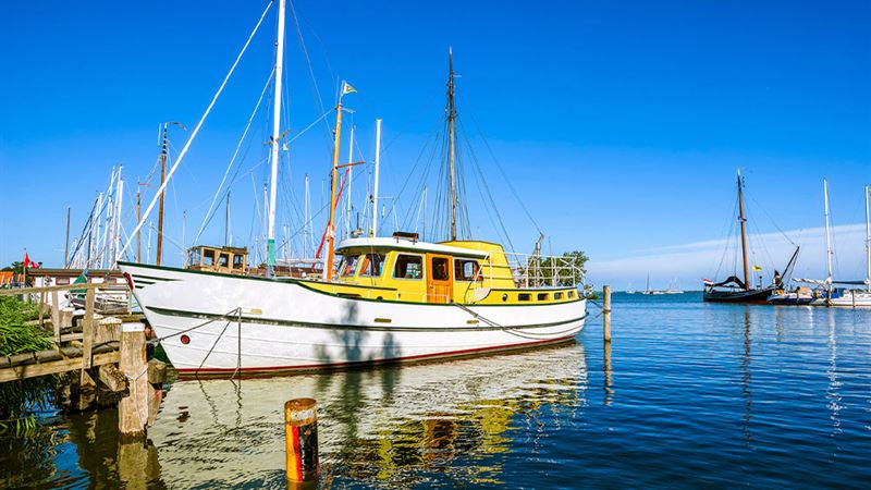 Comprehensive Guide to Purchasing Repossessed Marine Vessels