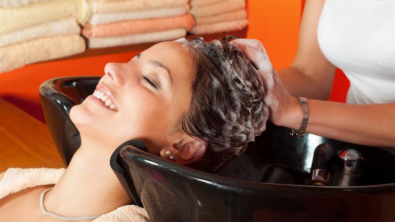 Effective Strategies to Reduce Hair Loss Naturally