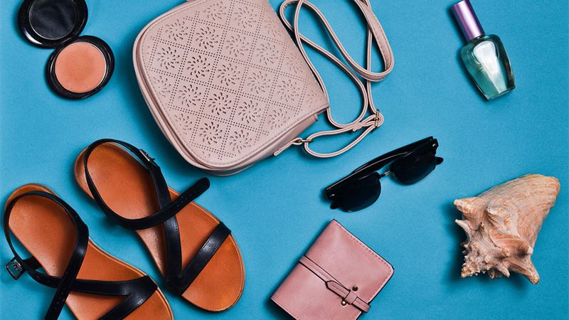 Essential Fashion Accessories for Men and Women to Elevate Your Style