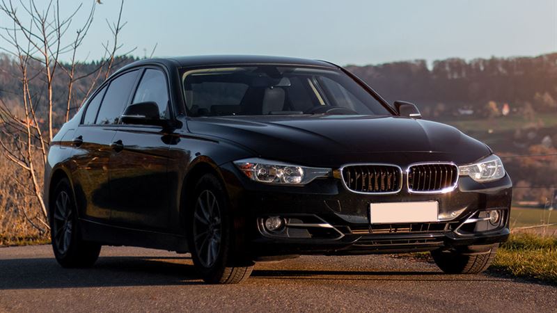 Discover the Exceptional Elegance and Power of the BMW 740 Luxury Sedan