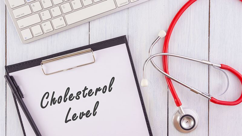 Effective Strategies to Reduce Cholesterol Naturally and Medically