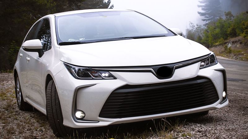 Comprehensive Overview of the Toyota Prius Plug-In Hybrid: Features, Performance, and Value