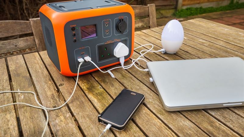 Ultimate Guide to Portable Solar Power Devices for Off-Grid Living and Outdoor Adventures