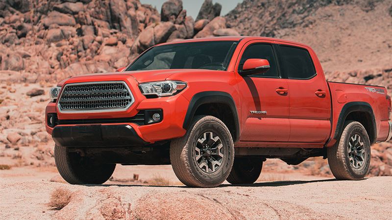 Comprehensive Review of the 2020 Toyota Tacoma: Design, Features, and Performance
