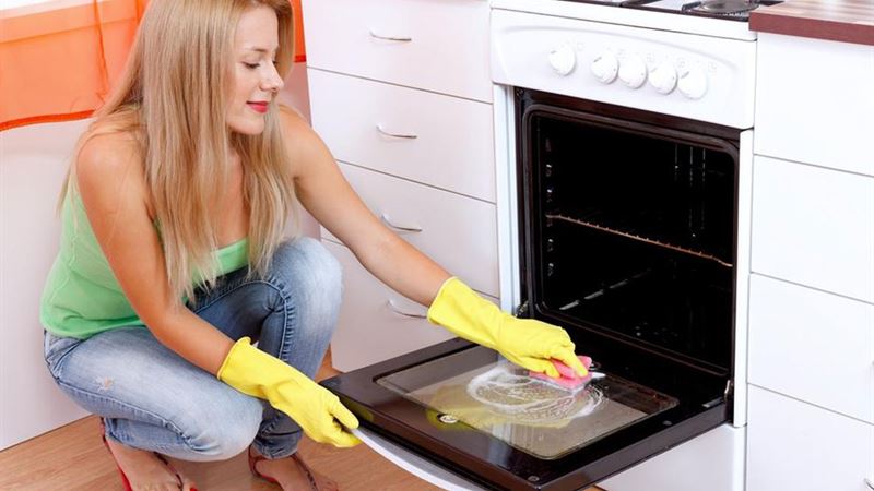 Expert Kitchen Cleaning Strategies for a Spotless and Organized Space