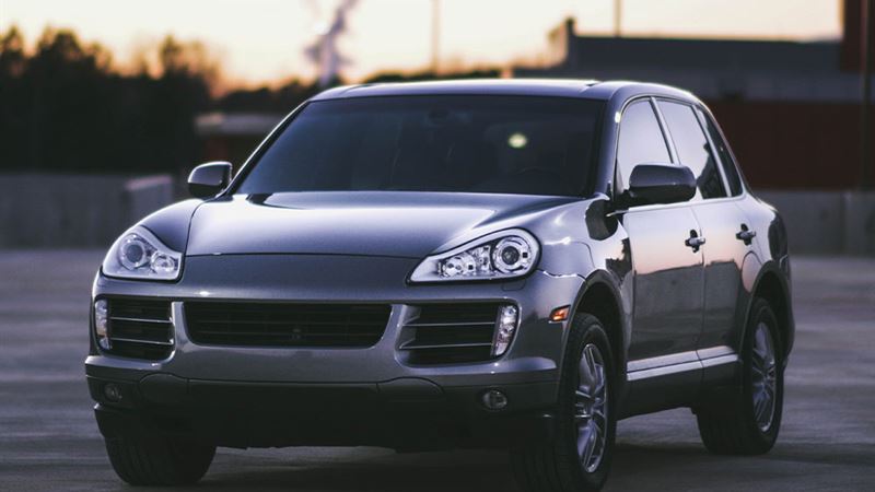 Porsche Cayenne E-Hybrid: An In-Depth Look at Its Top Features and Performance
