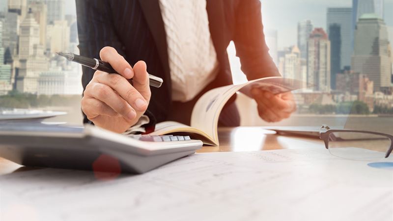 Essential Guide to Choosing the Perfect Financial Advisor for Your Wealth Management