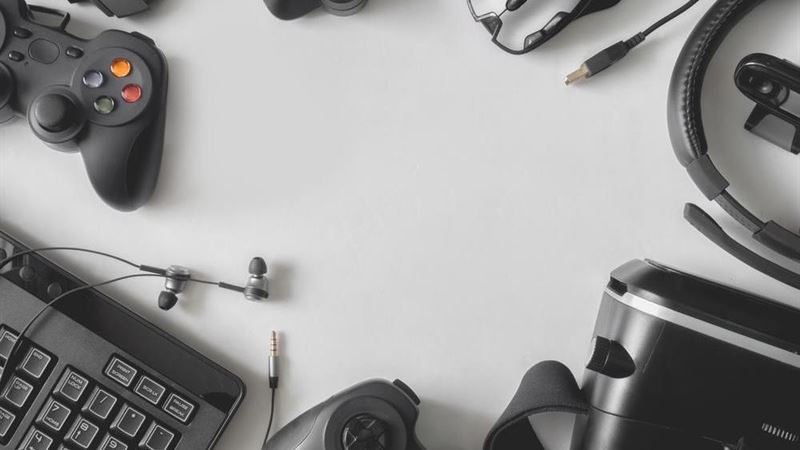 Essential Gaming Gadgets: Top 5 Accessories to Elevate Your Play