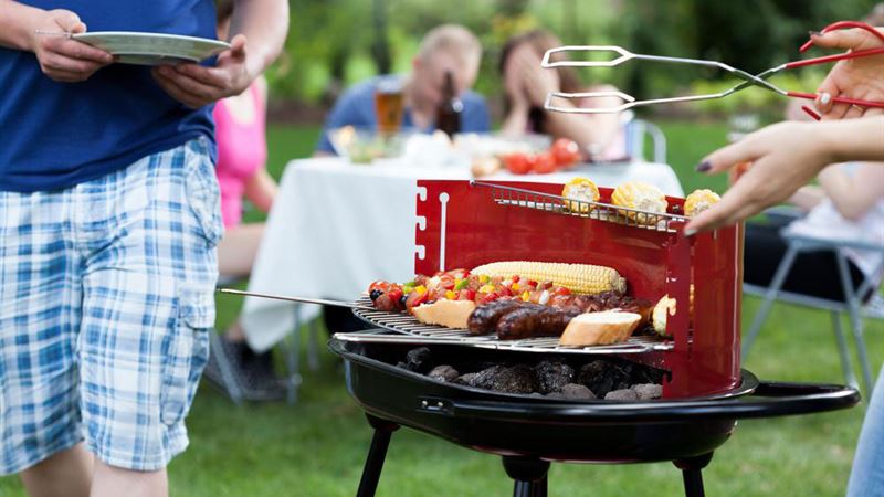 Why Opting for a Natural Gas Barbecue Grill Elevates Your Outdoor Cooking Experience