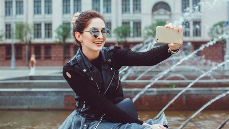 Comprehensive Overview of the Apple iPhone 6S Plus: Features, Performance, and Limitations