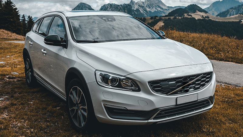 Explore the Premium Features that Make the Volvo C70 a Perfect Blend of Sportiness and Luxury