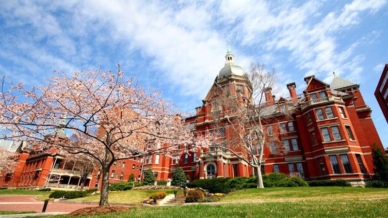 Top Nursing Schools for Aspiring Healthcare Professionals