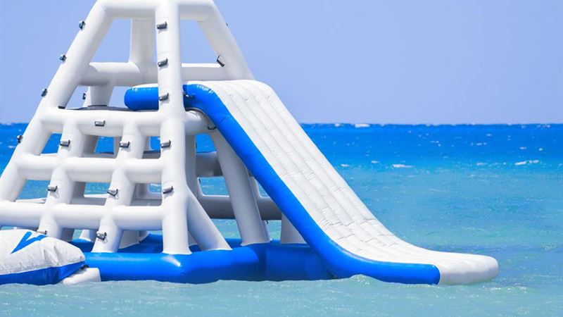 Comprehensive Guide to Choosing the Perfect Inflatable Water Slide for Your Backyard