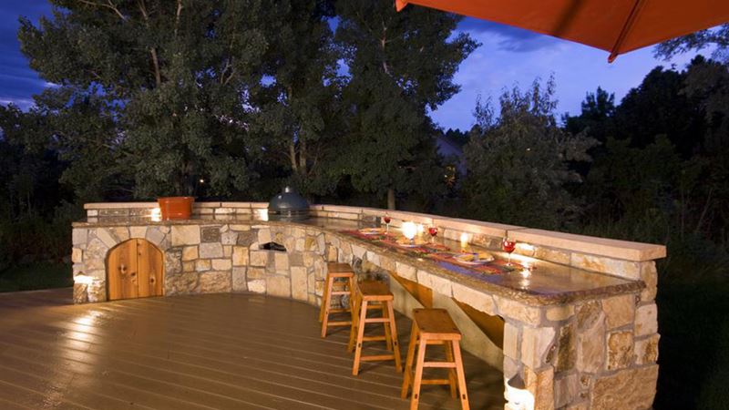 Essential Guide to Designing Your Ideal Outdoor Kitchen Space