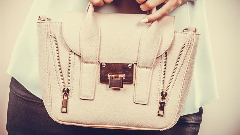 Maximize Savings with Exclusive Designer Handbag Deals and Sales