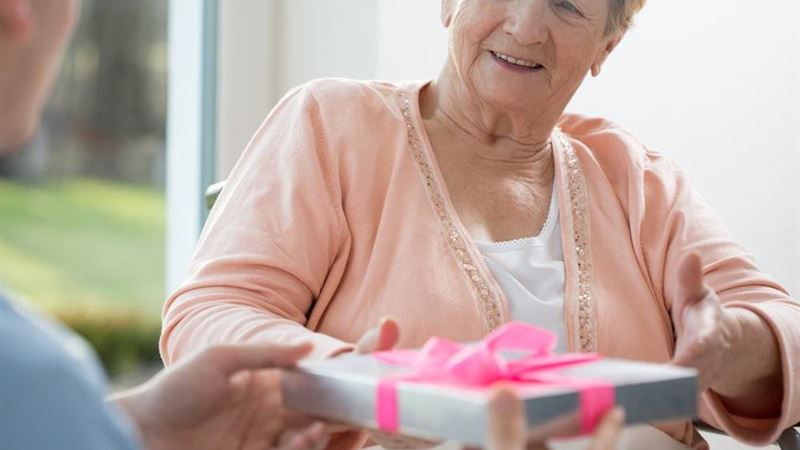 Comprehensive Guide to Senior Care Centers: How They Operate and What to Expect