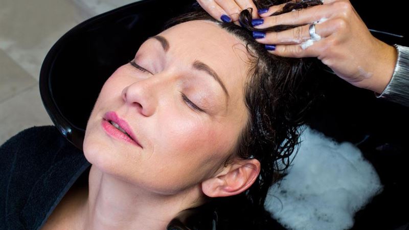 Effective Shampoos for Managing Seborrheic Dermatitis: Comprehensive Guide