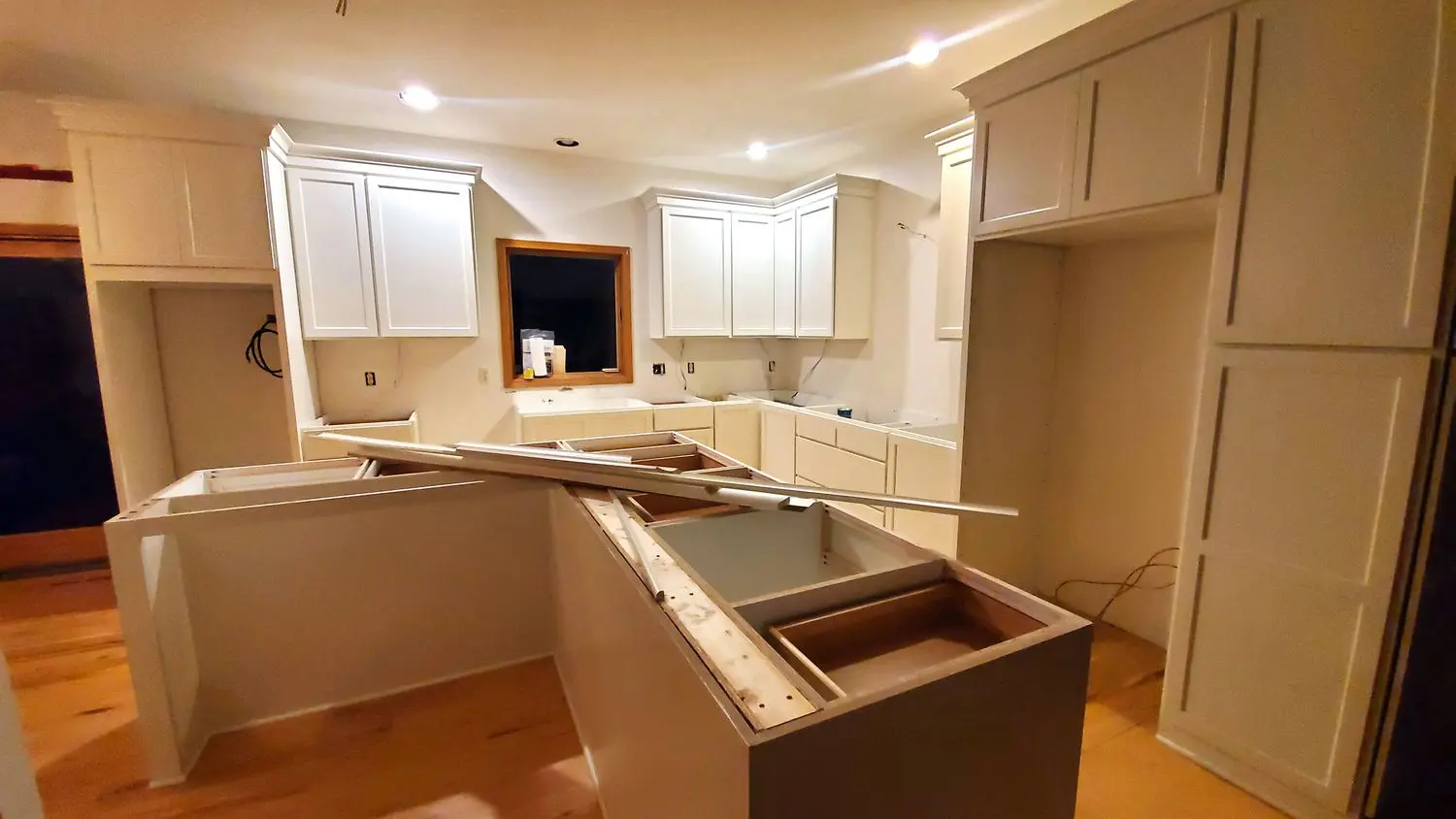 Smart Guide to Selecting Cost-Effective and Long-Lasting Kitchen Surfaces