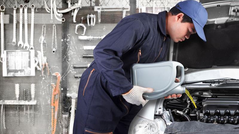 Comprehensive Guide to Top Motor Oils for Optimal Vehicle Performance